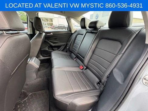 Used 2023 Volkswagen Jetta SE FWD image 10
