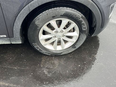 Used 2017 Kia Sorento AWD image 33