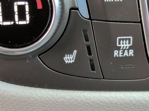 Used 2024 Chevrolet Equinox LT image 25