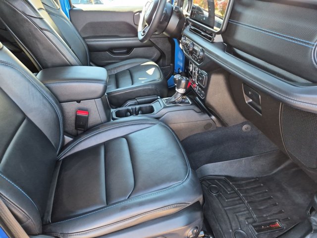 Used 2024 Jeep Wrangler Unlimited Rubicon 4xe AWD/4WD image 21