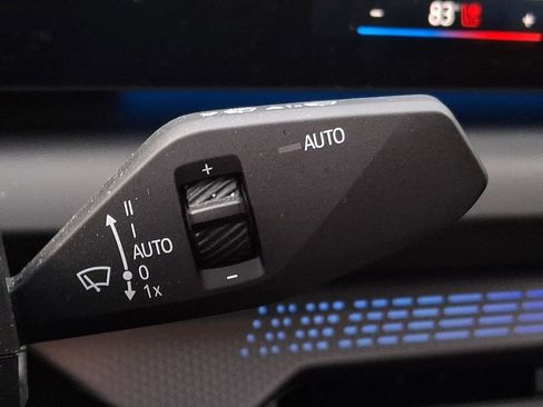 Used 2025 BMW 228i xDrive w/ Technology Package image 20