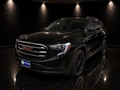 Used 2020 GMC Terrain SLE w/ Driver Convenience Package AWD/4WD image 1