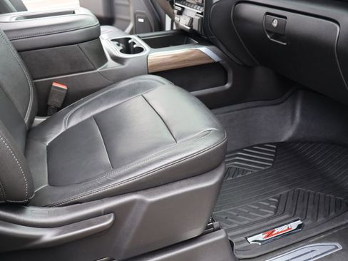 Used 2020 Chevrolet Silverado 1500 LT Trail Boss image 34