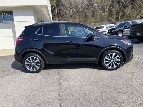 Used 2021 Buick Encore Preferred image 2