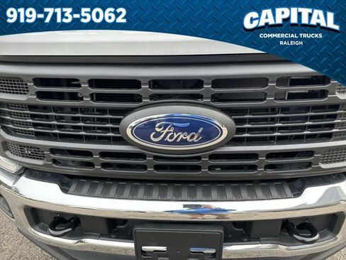 New 2026 Ford F250 XL w/ XL Chrome Package image 10