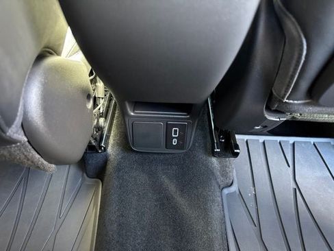 Used 2023 Buick Encore GX Preferred w/ Cold Weather Comfort Package AWD/4WD image 23
