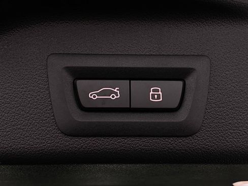 New 2026 BMW X5 M60i image 9