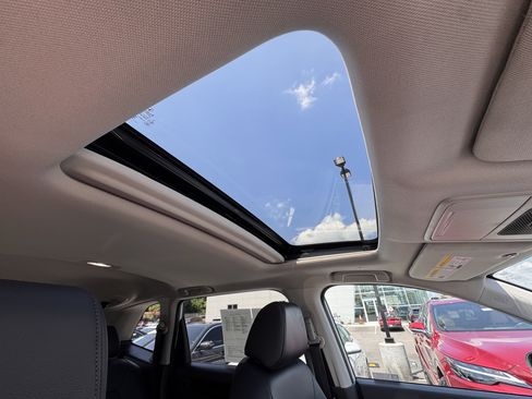 Used 2023 Honda CR-V EX-L image 23