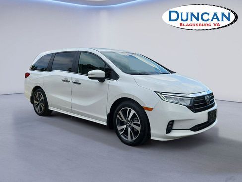 Used 2023 Honda Odyssey Touring image 1