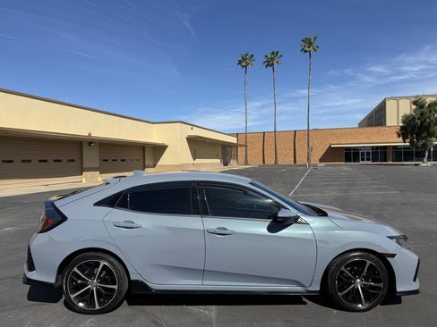 Used 2021 Honda Civic Sport image 8