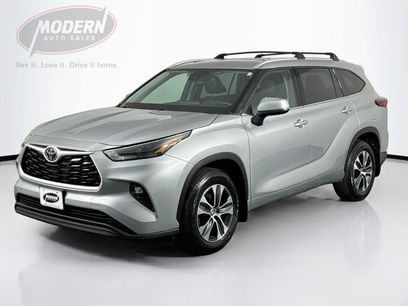 Used 2022 Toyota Highlander XLE