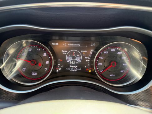 Used 2018 Dodge Charger R/T RWD image 11