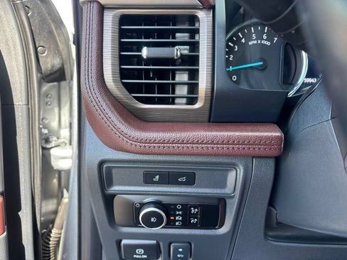 Used 2024 Ford Expedition Limited AWD/4WD image 24