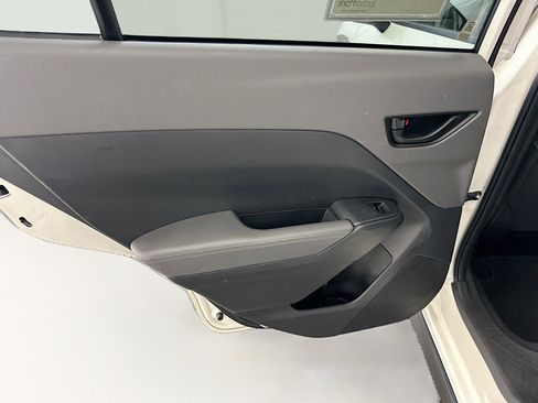 Used 2024 Subaru Crosstrek 2.0i Premium image 27