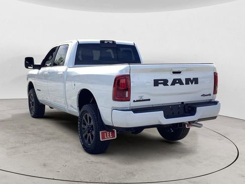 New 2026 RAM 2500 Laramie AWD/4WD image 3