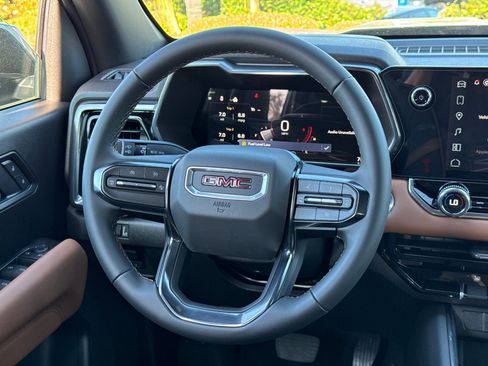 New 2026 GMC Canyon AT4 image 24