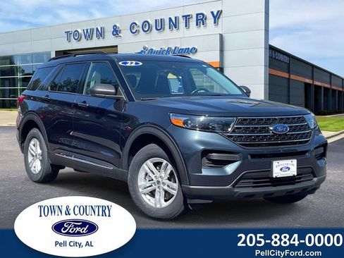 Certified 2022 Ford Explorer XLT AWD/4WD image 1