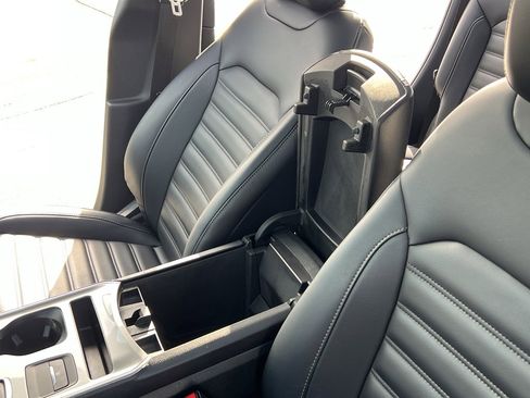 Used 2024 Ford Edge SEL w/ Convenience Package image 19