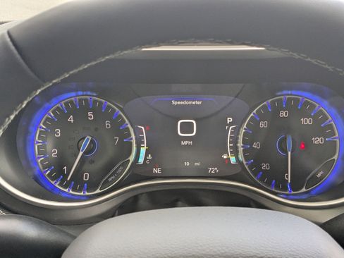 New 2026 Chrysler Pacifica Select FWD image 25