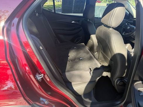 Used 2025 Buick Encore GX Preferred AWD/4WD image 9