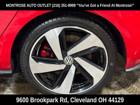 Used 2020 Volkswagen GTI SE image 53