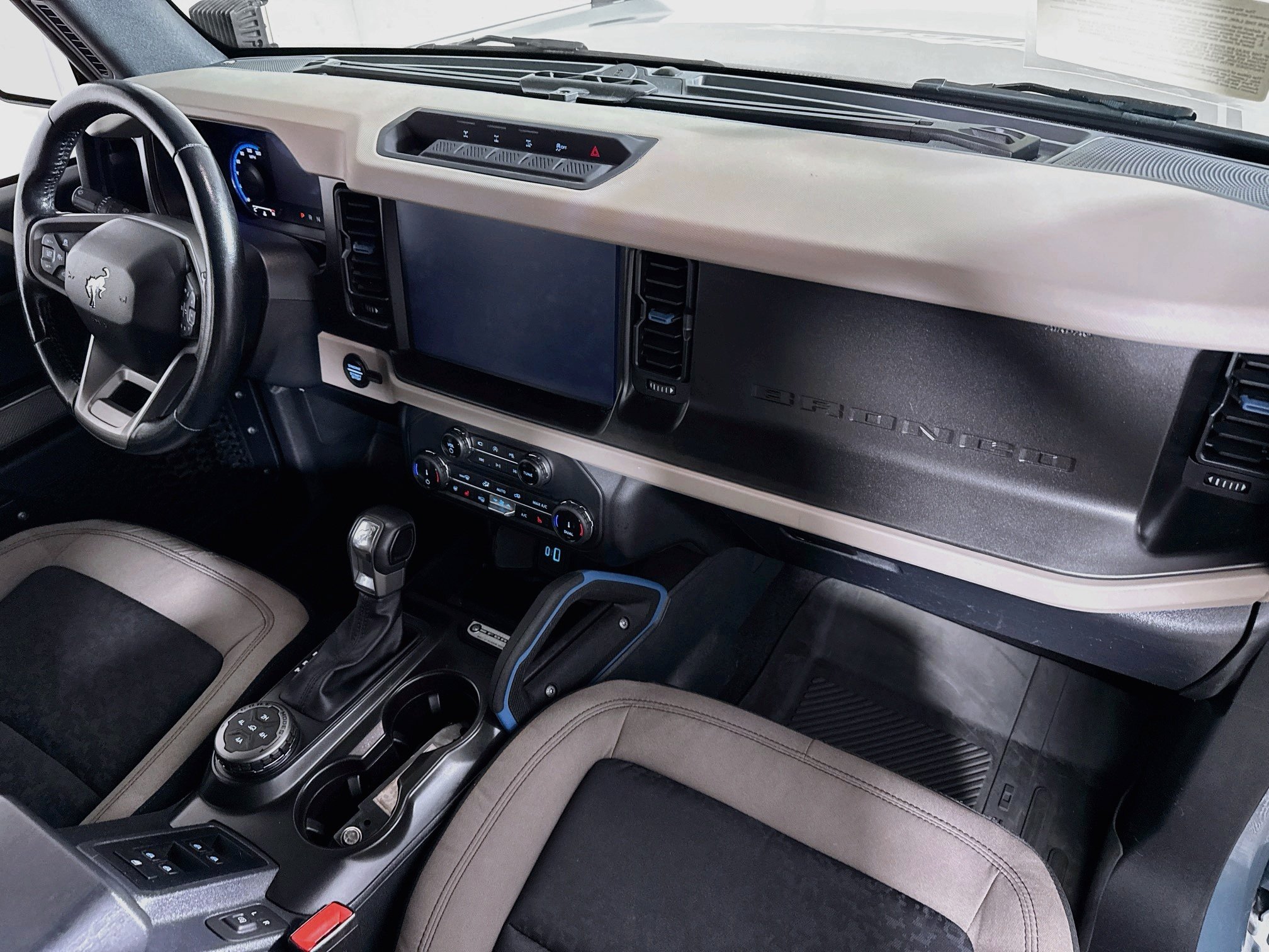 Used 2022 Ford Bronco Wildtrak AWD/4WD image 28