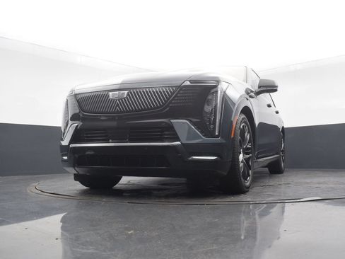 New 2026 Cadillac Escalade IQ Sport 2 w/ LPO, ONYX Package AWD/4WD image 48