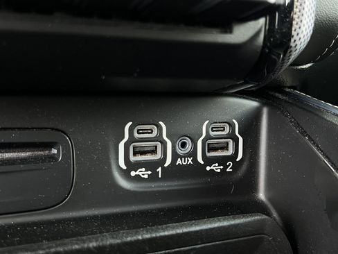 Used 2019 RAM 1500 Limited w/ Advanced Safety Group AWD/4WD image 20