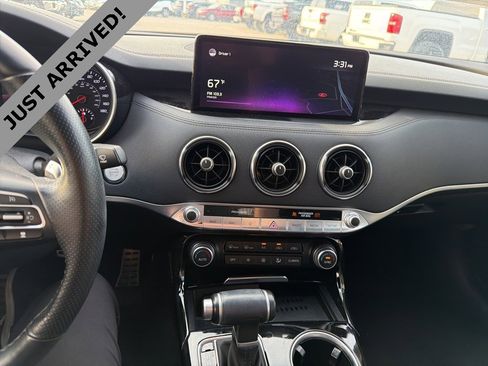 Used 2022 Kia Stinger GT-Line image 12