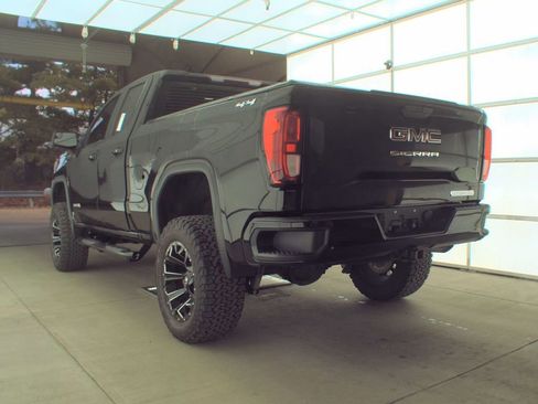 Used 2019 GMC Sierra 1500 Elevation w/ Elevation Value Package image 4