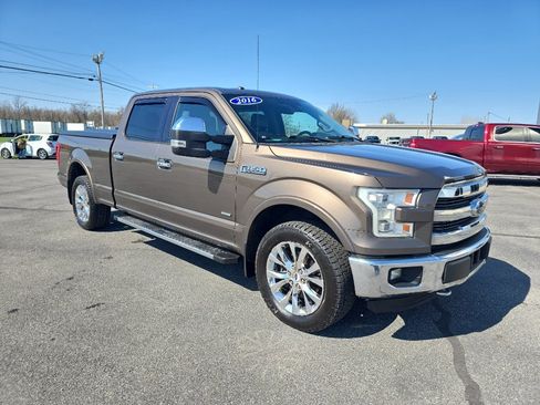 Used 2016 Ford F150 Lariat w/ Equipment Group 502A Luxury AWD/4WD image 4