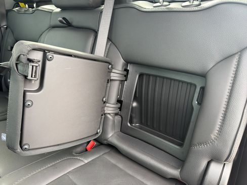 Used 2024 GMC Sierra 1500 Denali w/ Technology Package image 12