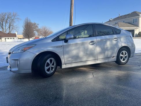 Used 2015 Toyota Prius Four image 10