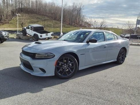 Certified 2022 Dodge Charger R/T w/ Blacktop Package RWD image 2