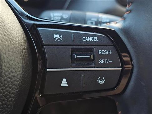 Used 2025 Honda HR-V Sport image 29