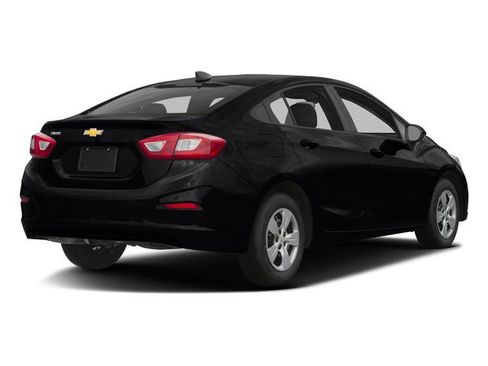 Used 2017 Chevrolet Cruze LS FWD image 5