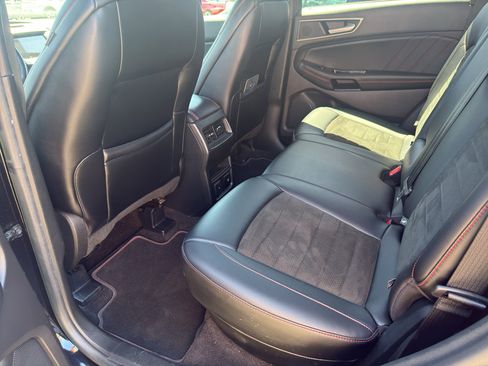 Used 2020 Ford Edge ST-Line FWD image 9