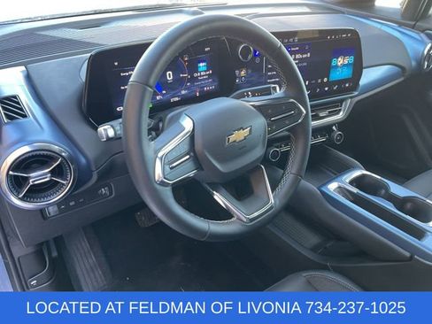 Used 2024 Chevrolet Equinox EV LT image 10