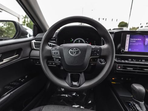 Used 2025 Toyota Camry LE FWD image 24
