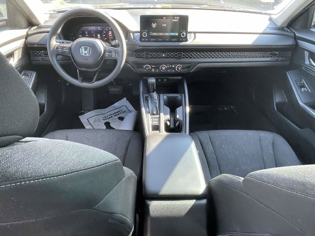 Used 2023 Honda Accord LX image 11