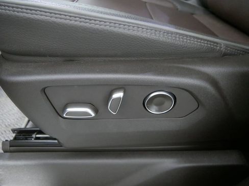 Used 2024 GMC Sierra 3500 Denali w/ Denali Reserve Package image 13