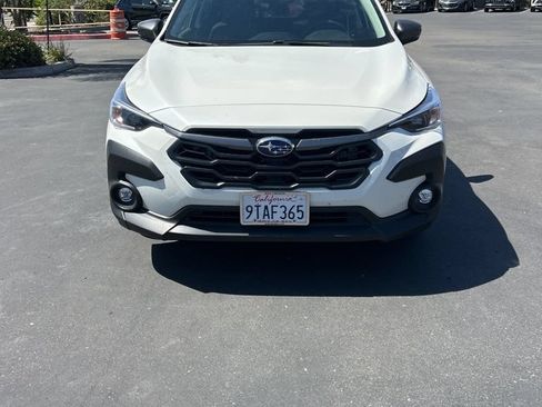 Used 2025 Subaru Crosstrek 2.5i Premium AWD/4WD image 4