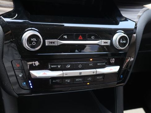 Used 2021 Ford Explorer Limited w/ Equipment Group 301A image 15