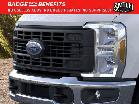 New 2026 Ford F250 XL w/ FX4 Off-Road Package AWD/4WD image 18