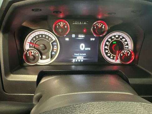 Used 2023 RAM 1500 Warlock AWD/4WD image 18