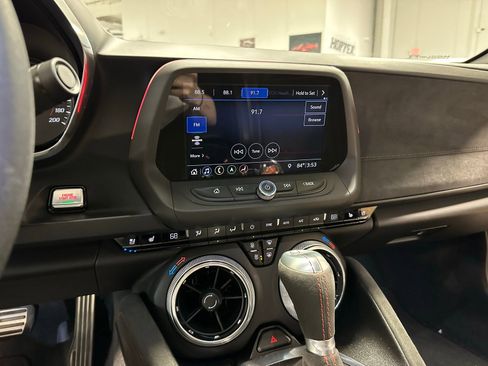 Used 2019 Chevrolet Camaro ZL1 image 35