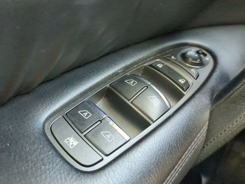 Used 2021 Nissan Armada SL w/ Captain's Chairs Package image 30