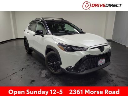 Used 2025 Toyota Corolla Cross AWD Hybrid w/ Moonroof Package