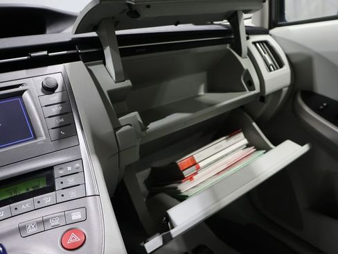 Used 2013 Toyota Prius Three image 28