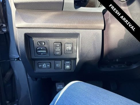 Used 2018 Toyota Tundra SR5 image 10